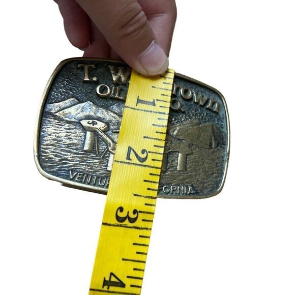 t.w. brown oil co Solid brass vintage belt buckle - Picture 5 of 5